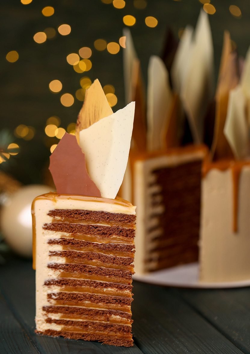 CARAMEL HONEY CAKE